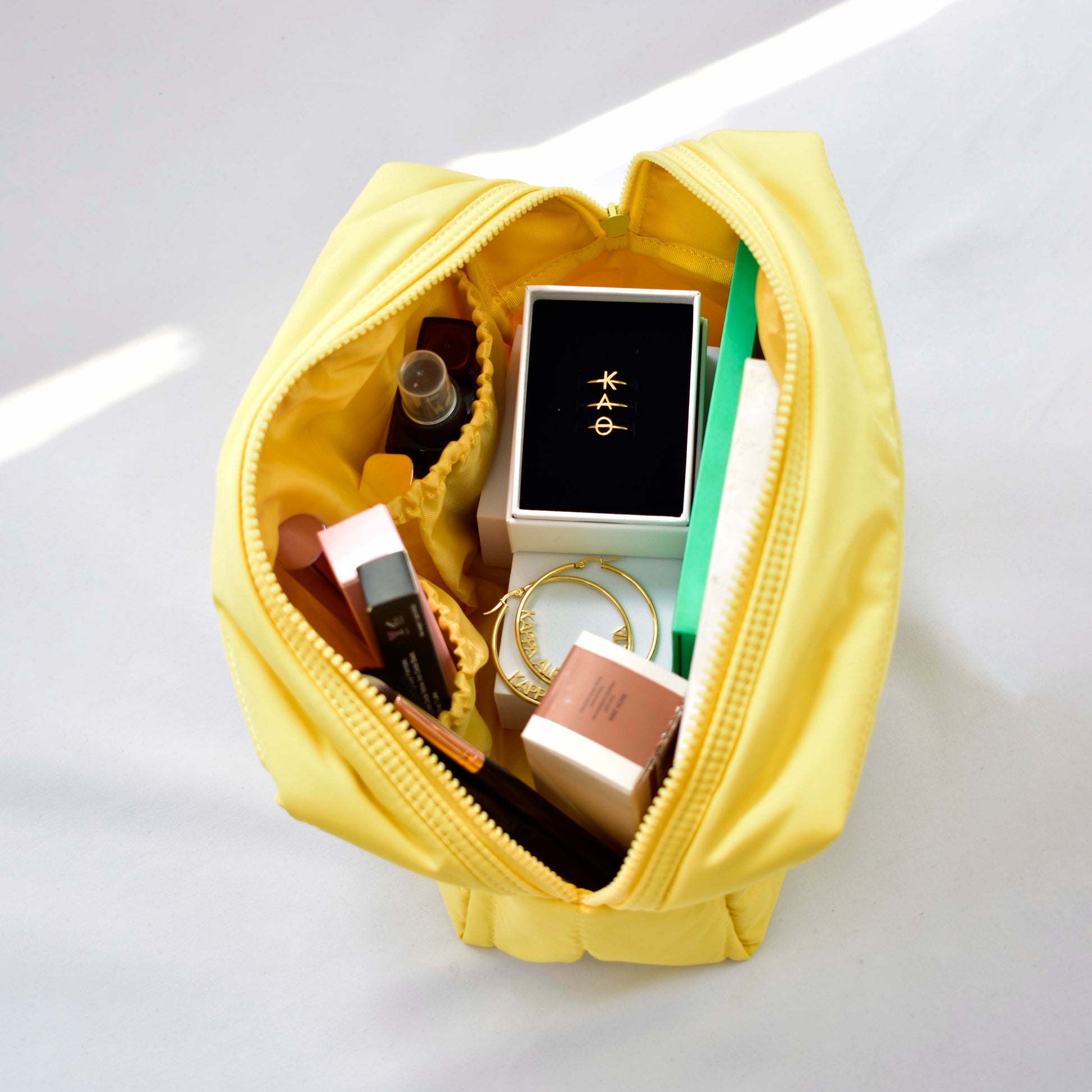 Kappa Alpha Theta Puffer Makeup Bag - Ivy Society