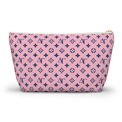 Delta Gamma Design Makeup Bag - Ivy Society